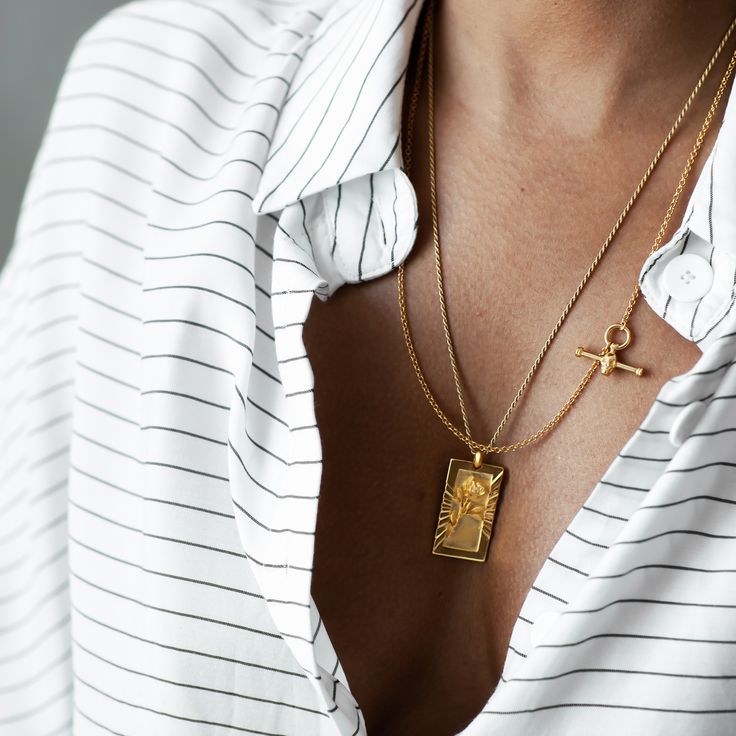 Stunning Necklaces That Elevate Your Outfit