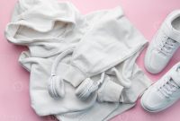 Essential Accessories to Complete Your Casual Look Essential Accessories to Complete Your Casual Look