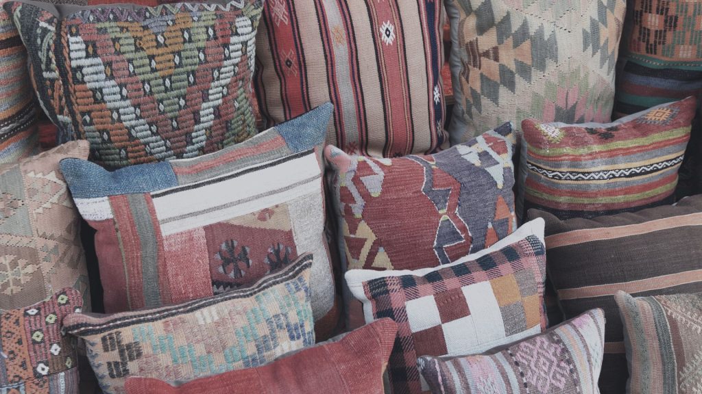 How to Sell DIY Home Decoration Products Online