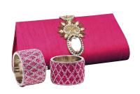 How Accessories Tell Your Story Better Than Words How Accessories Tell Your Story Better Than Words